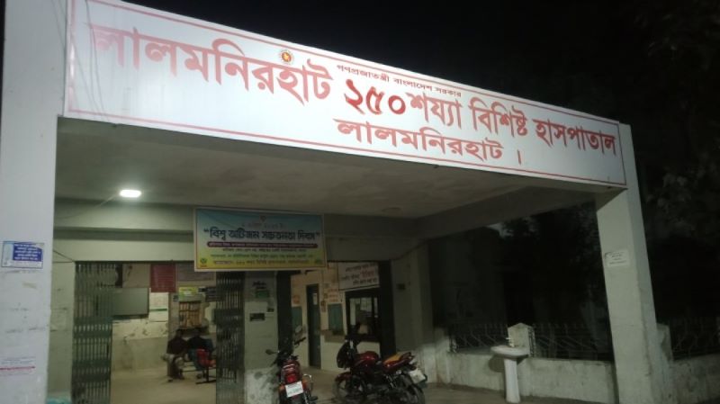 তিস্তা টোল প্লাজায় যুবদল নেতার হামলায় আহত দুই